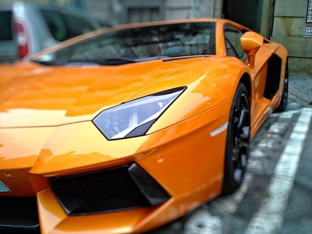 Araba Voltaj Regülatörü | Experix Oto Ekspertiz Araba voltaj regülatörü , arabanızın şarj sisteminde önemli bir rol oynar.